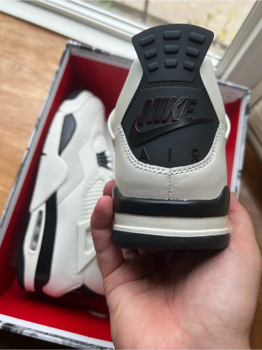 Men’s nike air Jordan 4 retro OG FC (IM4002 100) no box size 12